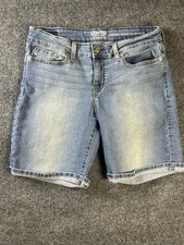 Levi’s Signature Mid-Rise