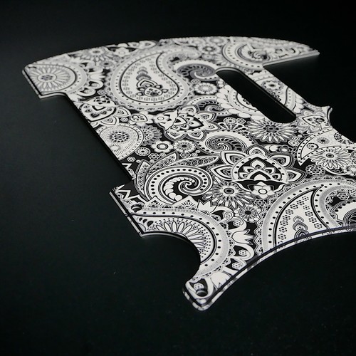 Fender tele pickguard - pickguard, •