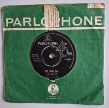 The Beatles - She Loves You -