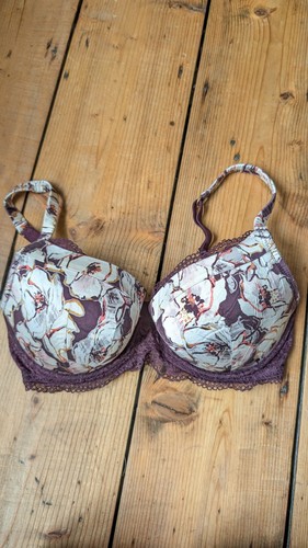 34d rosie autograph - rosie,