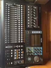 TASCAM DP32 / DP-32 Digital Recording Studio / Portastudio