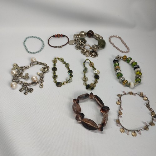 Costume jewellery bundle - bundle, 10