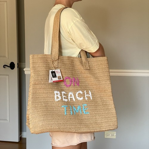 Lifestyle embroidered beach - lifestyle, "beach