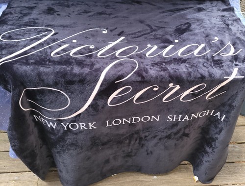 Victoria secret fleece - victoria's,