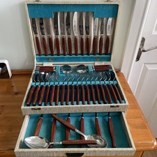 Sheffield piece canteen of - 44,
