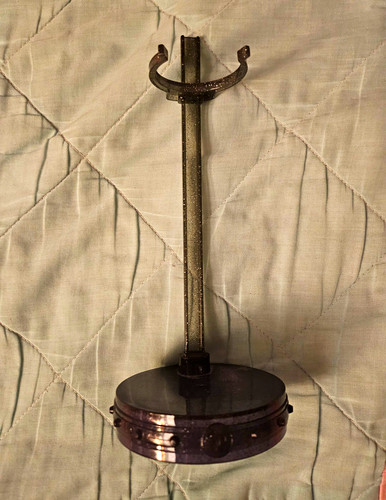 Shadow high doll stand - high,