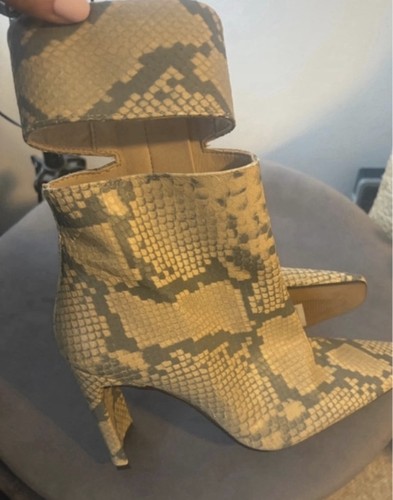Hendricks boots size cut - size, 7