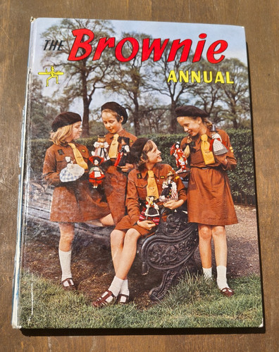 The brownie annual - annual, 1966