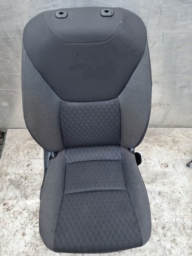 Toyota yaris seat front - seat, right