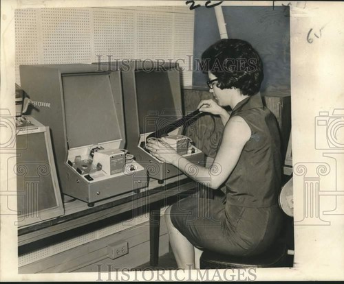 1965 press photo barbara - photo,