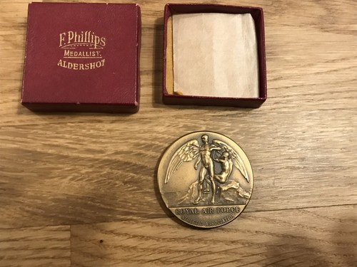 Nice looking pretty much mint - nice,