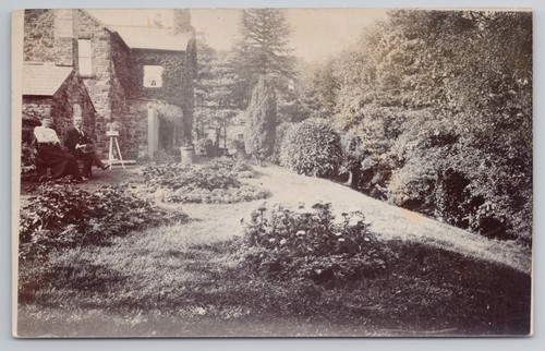 Victorian couple garden - victorian,