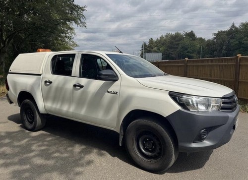 Truckman toyota hilux mk8 - truckman,