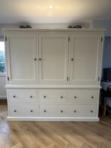 Kitchen larder - kitchen,