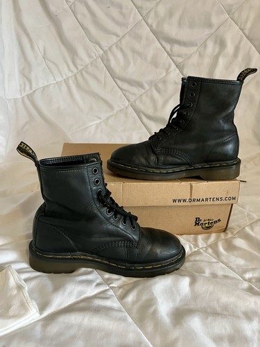 Martens 1460 style - style, eye