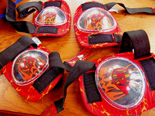 PROTECTIVE SKATE PADS ELBOWS KNEES  GEAR Cycling Bike Roller Skating MED NEW