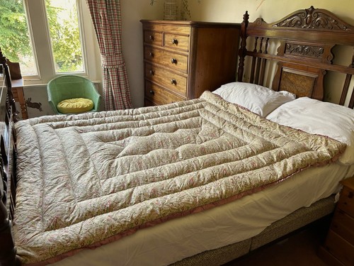 Vintage floral eiderdown - , with