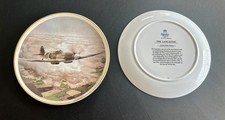 ROYAL AIR FORCE Spitfire and Lancaster Bomber Planes WW2 Commemorative Plates EX