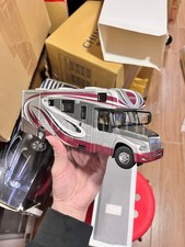 1:42 Scale Yutong Caravans