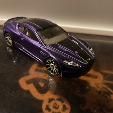 Hot Wheels Aston Martin DBS