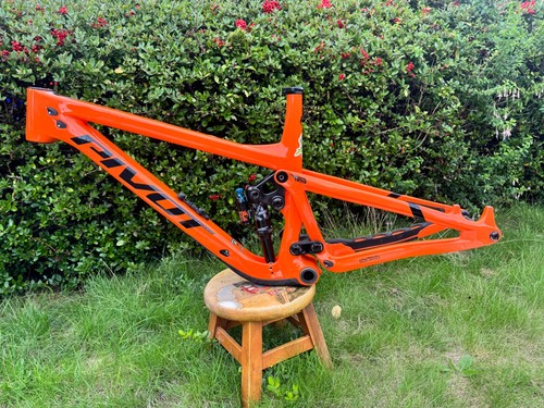 2023 pivot firebird - pivot, frame