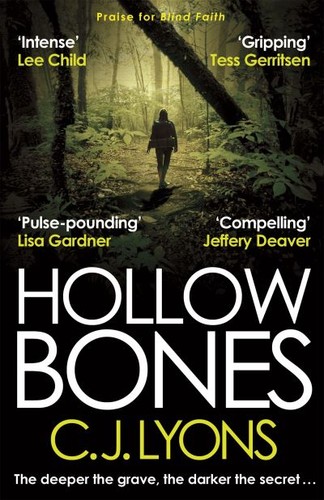 Hollow bones - , (paperback)