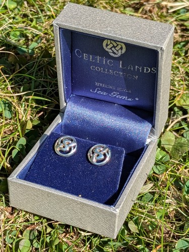 Sea gems celtic lands - sea,