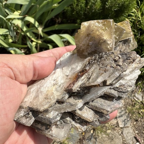 Yellow fluorite baryte - fluorite, on