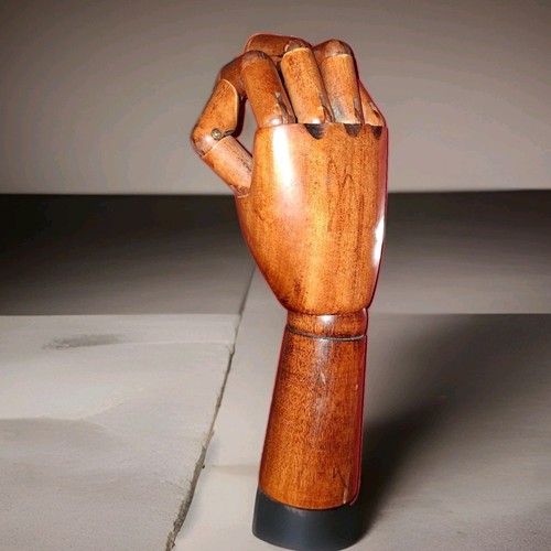 Large wooden mannequin - large,
