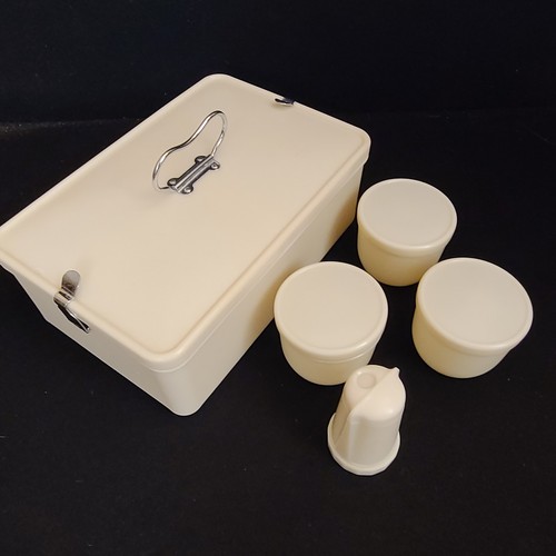 Bandalasta 1950s sandwich - sandwich, box