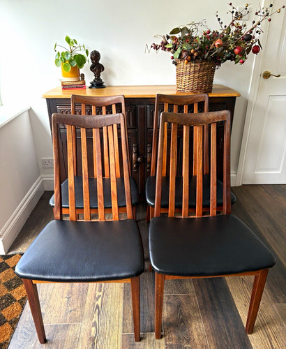 Set gplan chairs - 4,