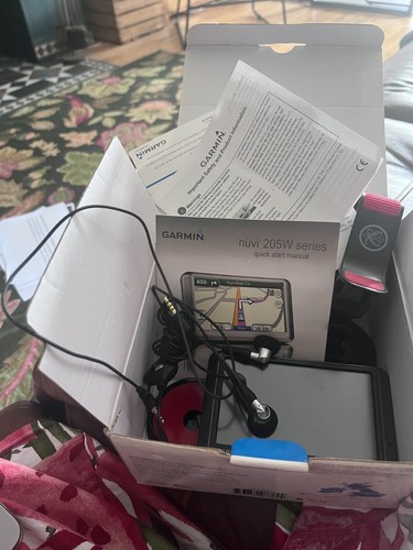Boxed garmin nuvi 205w - garmin,