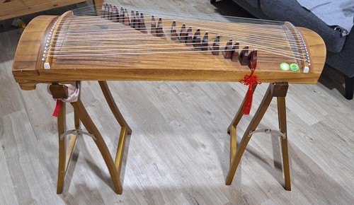 String guzheng chinese - guzheng, (chinese
