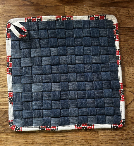Square woven fabric - square,