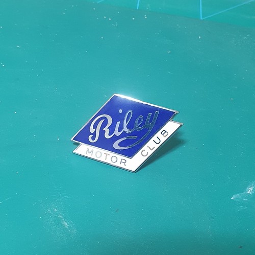 Riley motor club - motor, enamel