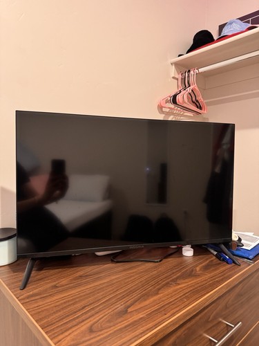 Insignia black flat screen - insignia,