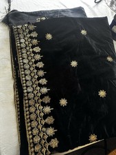 Embrioded Velvet shawl premium