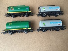 Hornby Set Of Four BP Tanker Wagons OO Gauge
