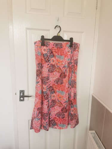 Bonmarche size pink floral - 14,