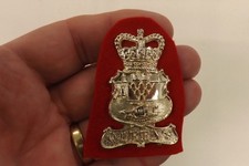 MILITARY BADGE QUEEN'S