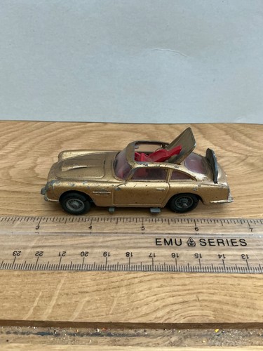 Corgi toys james bond - -,
