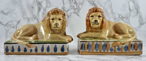 Staffordshire style lion - style,