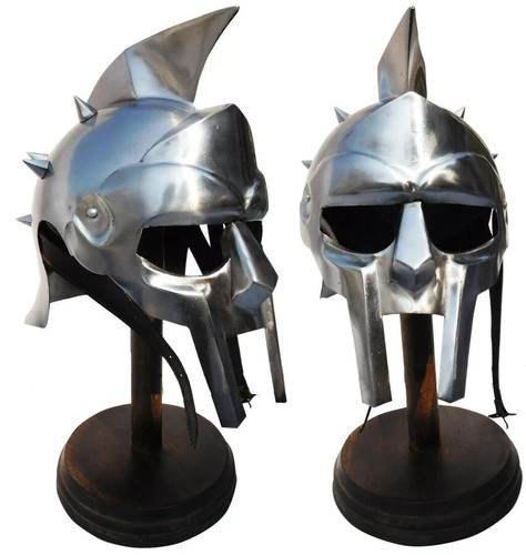 Fully wearable gladiator - wearable,
