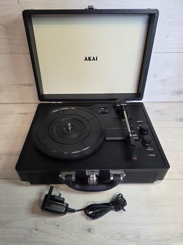 Akai retro turntable - retro, suitcase