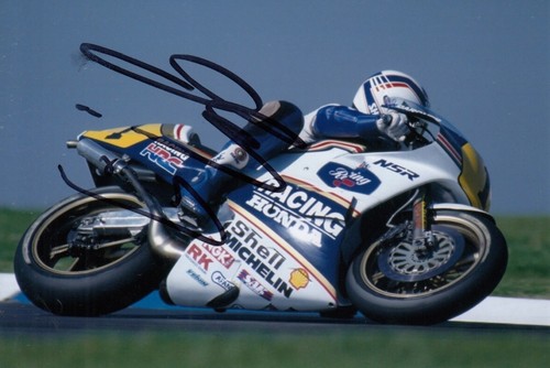 Wayne gardner hand signed - wayne,