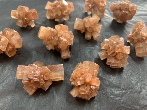 Aragonite sputnik cluster - x2,