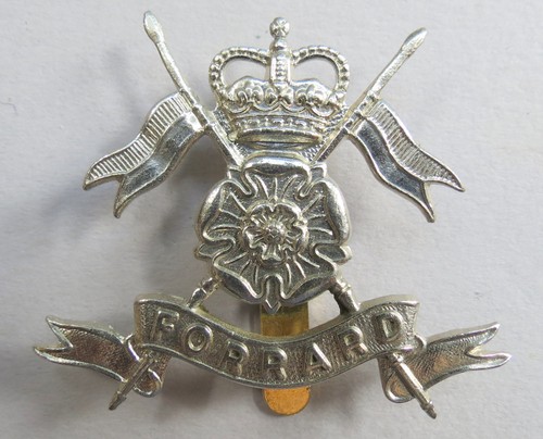 Military cap badge the - badge, queen's