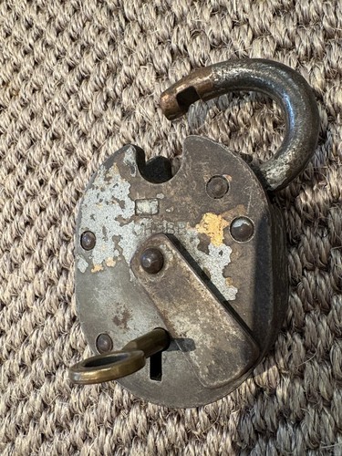 Chubb padlock and key used - padlock, 1