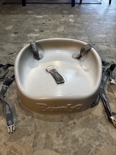 Bumbo multi seat with - with, straps