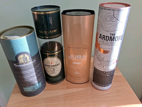 Empty whisky cartons jura - empty,